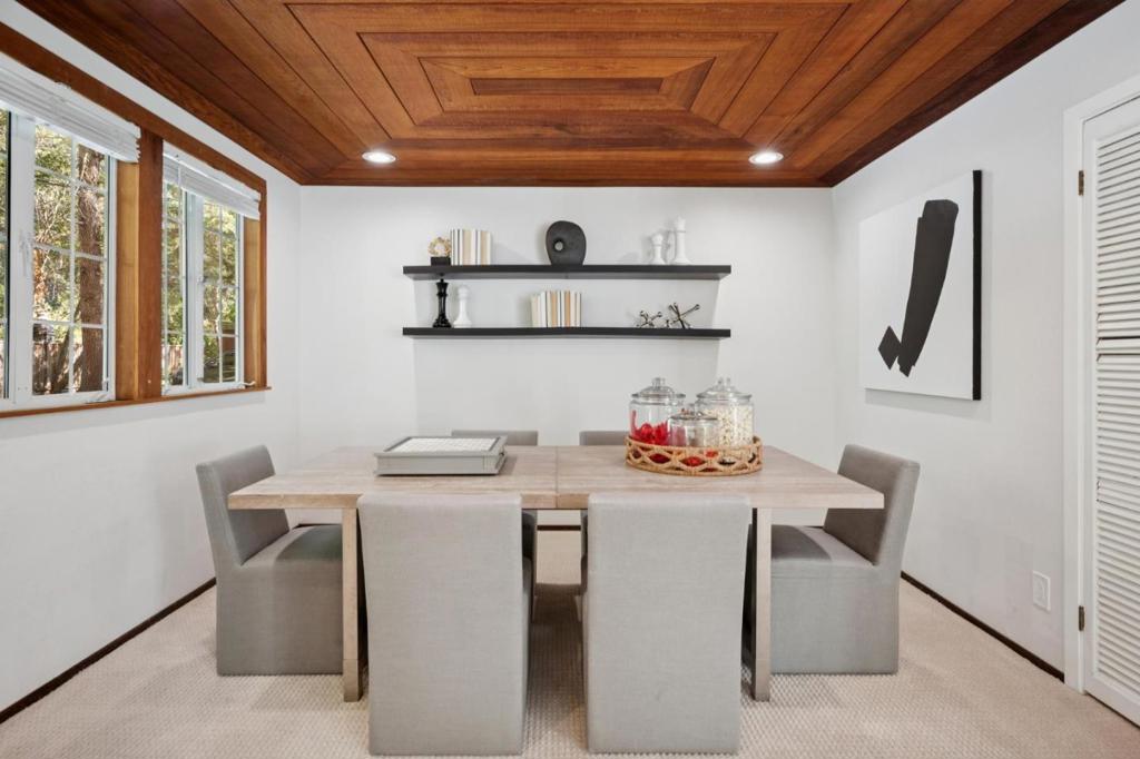 216 Valparaiso Avenue, Atherton, CA 94027