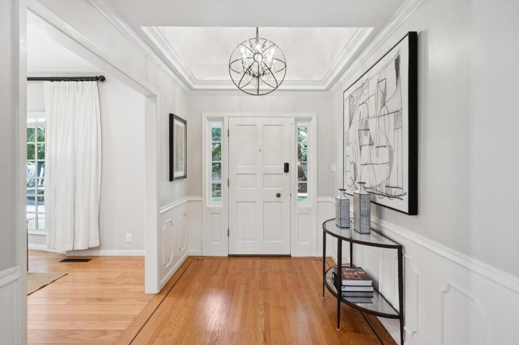 216 Valparaiso Avenue, Atherton, CA 94027