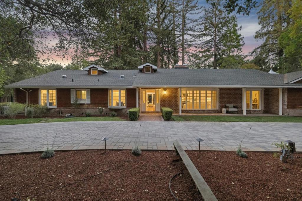 216 Valparaiso Avenue, Atherton, CA 94027