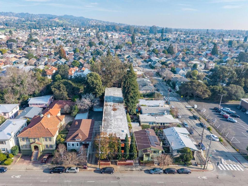 5412 Claremont Avenue, Oakland, CA 94618