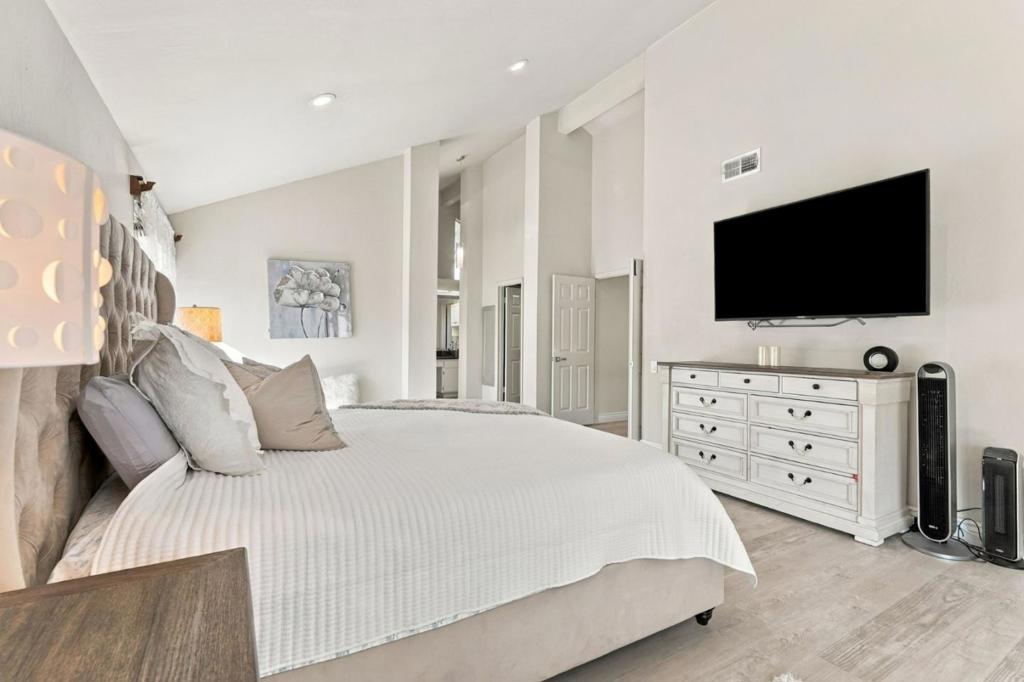 16761 Dry Creek Court, Morgan Hill, CA 95037