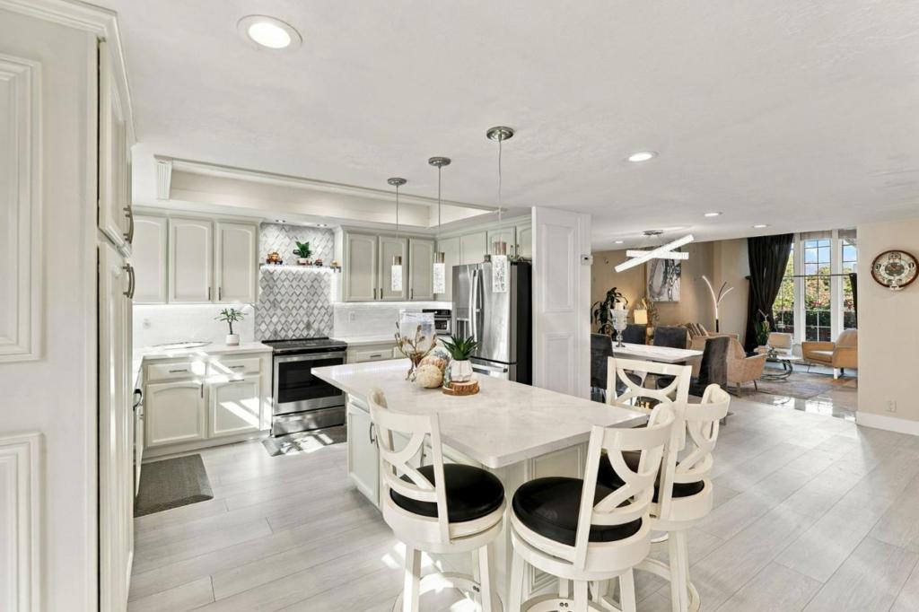 16761 Dry Creek Court, Morgan Hill, CA 95037