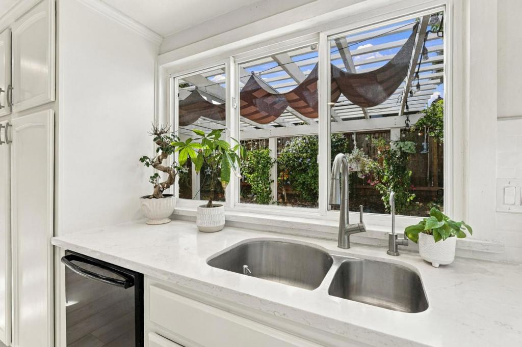 16761 Dry Creek Court, Morgan Hill, CA 95037