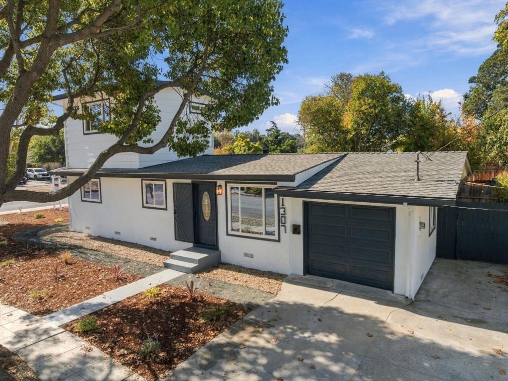 1307 Hill Avenue, Menlo Park, CA 94025