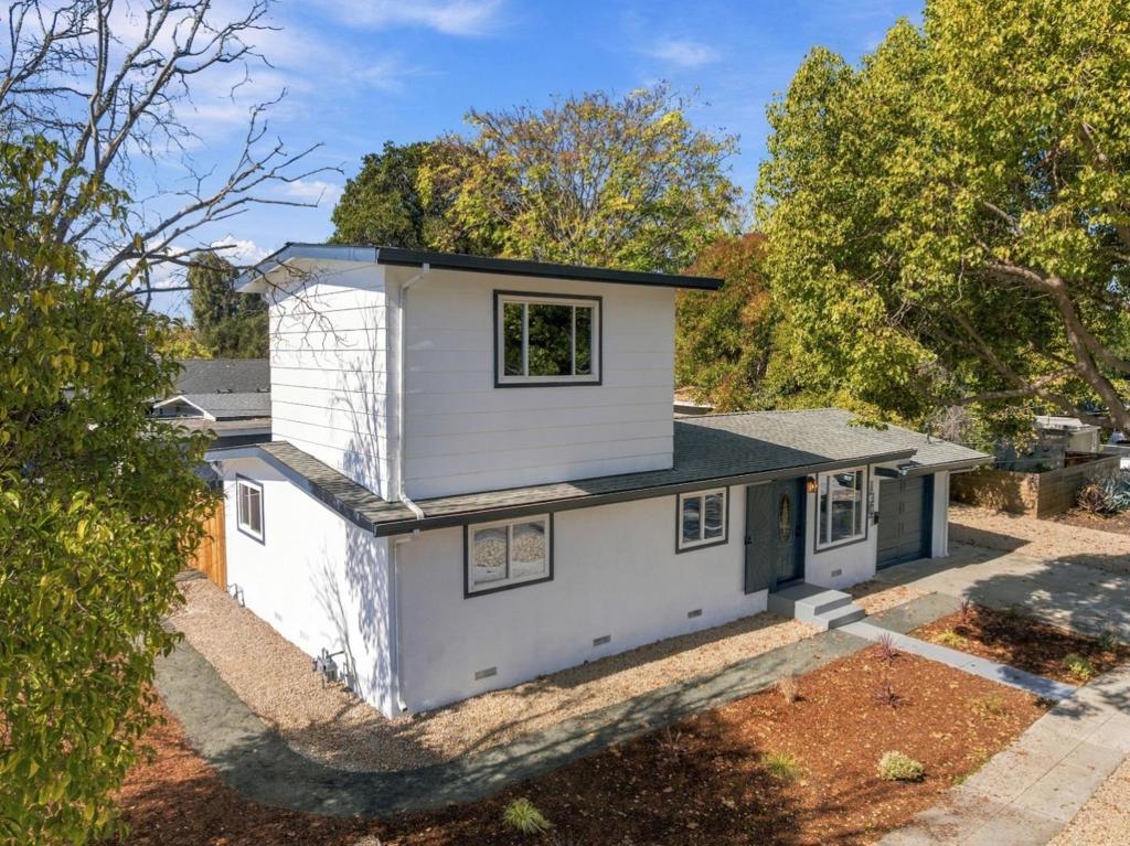 1307 Hill Avenue, Menlo Park, CA 94025 1307 Hill Avenue, Menlo Park, CA 94025