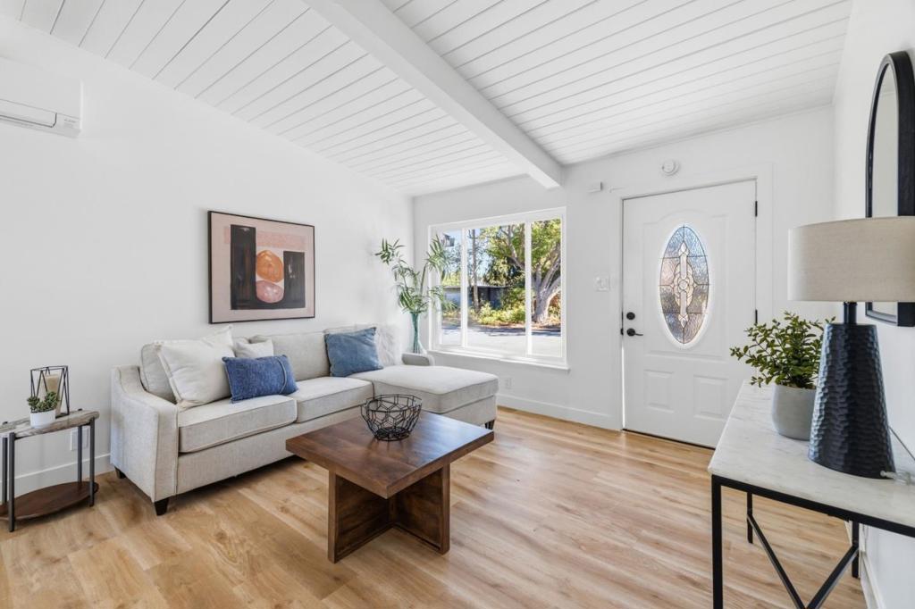 1307 Hill Avenue, Menlo Park, CA 94025