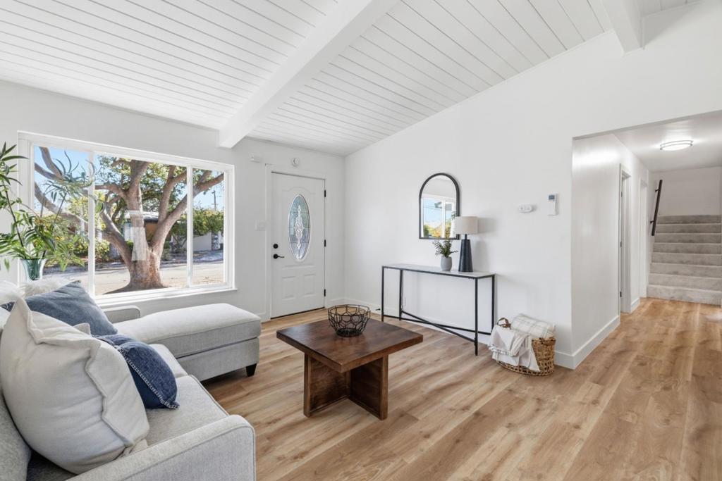 1307 Hill Avenue, Menlo Park, CA 94025