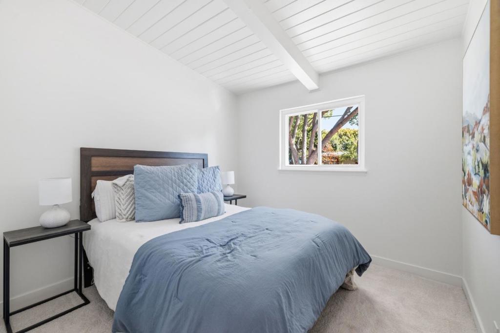 1307 Hill Avenue, Menlo Park, CA 94025