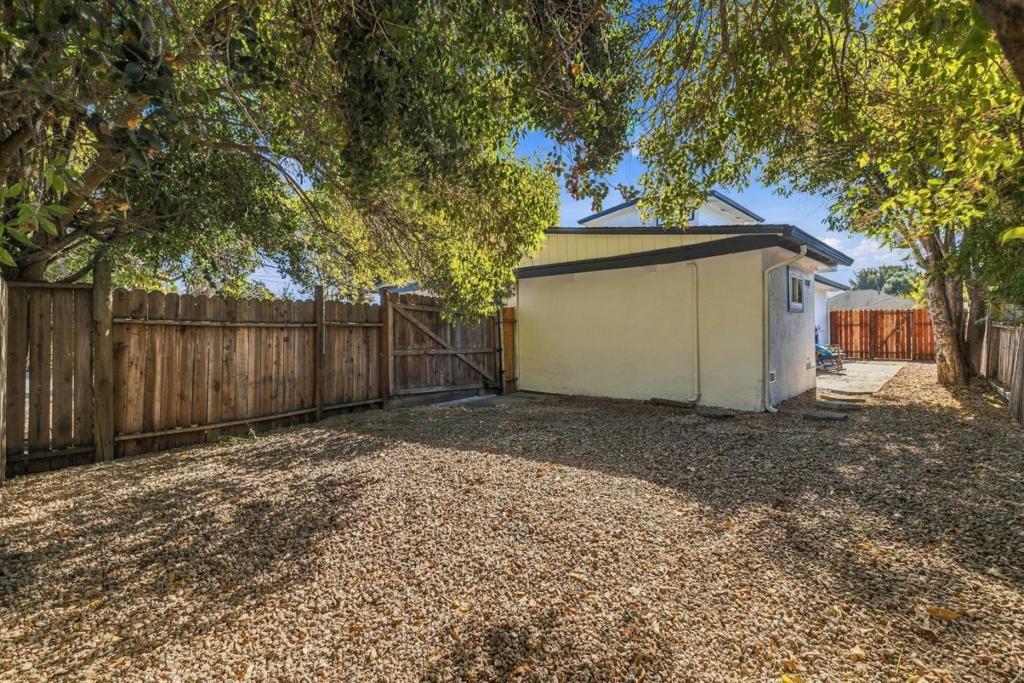 1307 Hill Avenue, Menlo Park, CA 94025