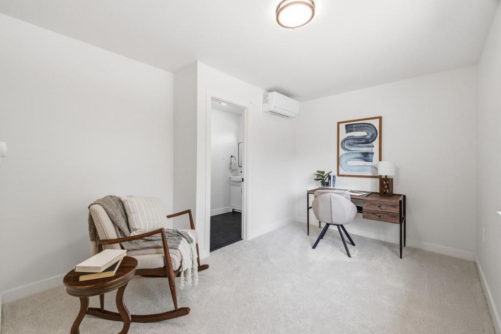 1307 Hill Avenue, Menlo Park, CA 94025