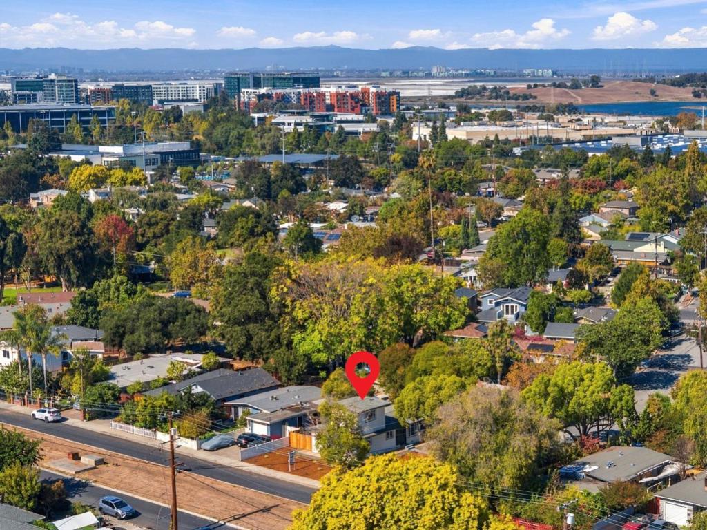 1307 Hill Avenue, Menlo Park, CA 94025