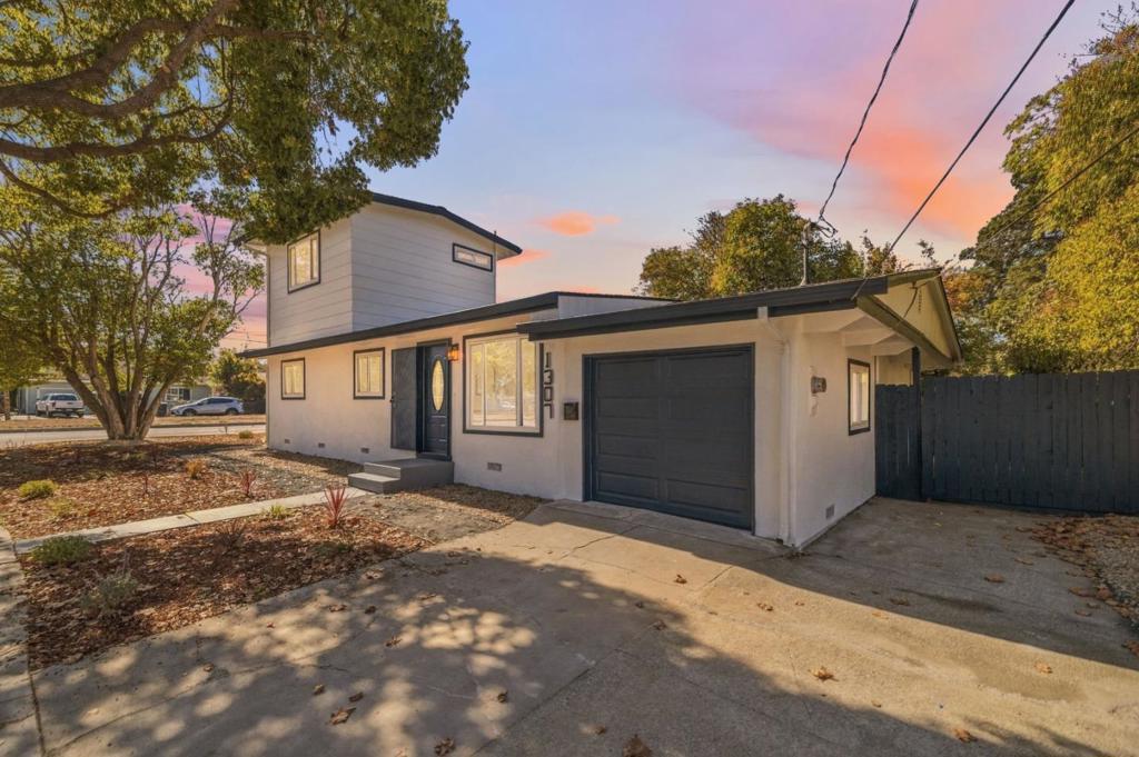 1307 Hill Avenue, Menlo Park, CA 94025