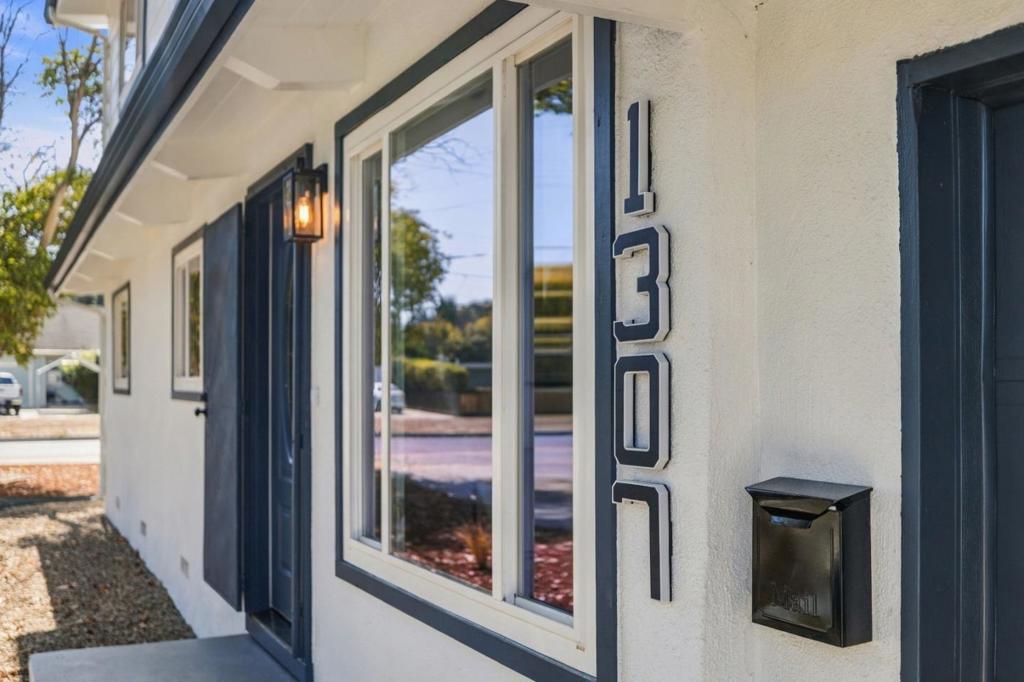 1307 Hill Avenue, Menlo Park, CA 94025