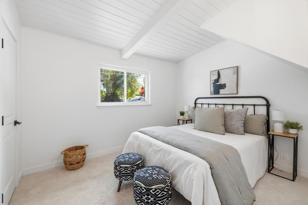 1307 Hill Avenue, Menlo Park, CA 94025