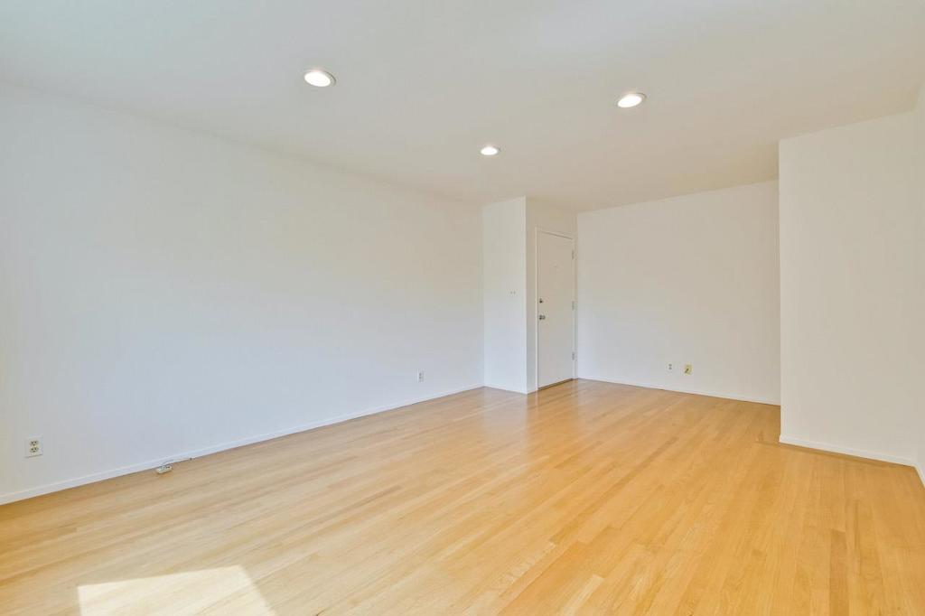 301 College Avenue, Palo Alto, CA 94306