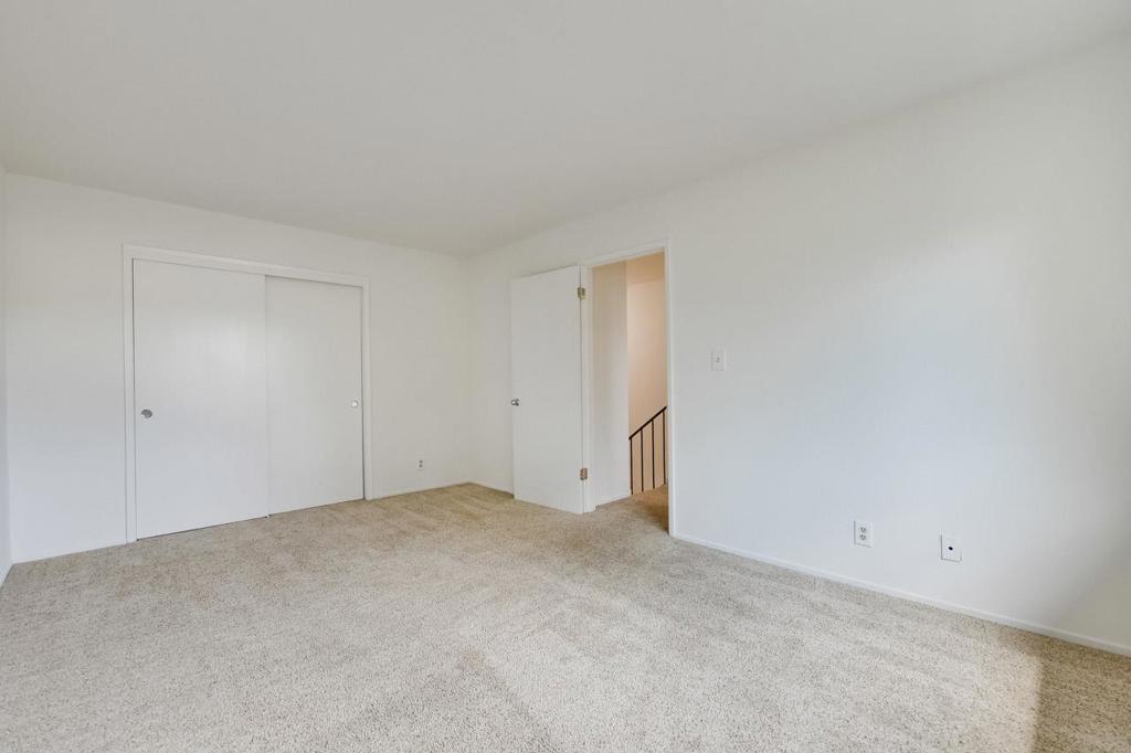 301 College Avenue, Palo Alto, CA 94306