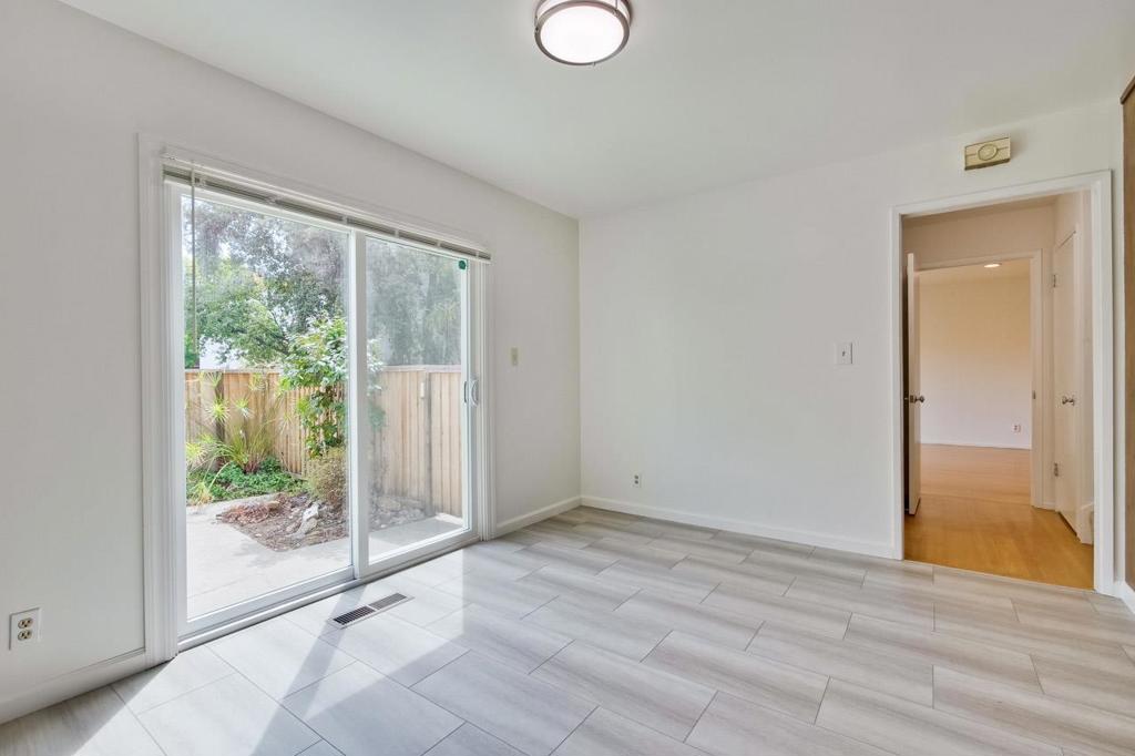 301 College Avenue, Palo Alto, CA 94306
