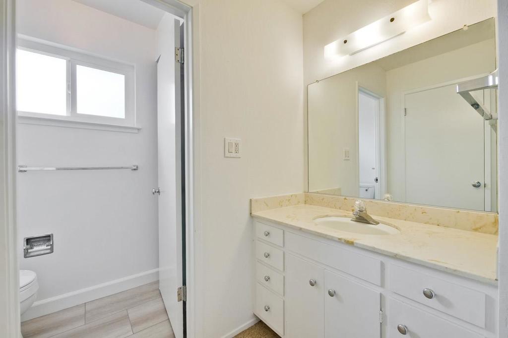 301 College Avenue, Palo Alto, CA 94306