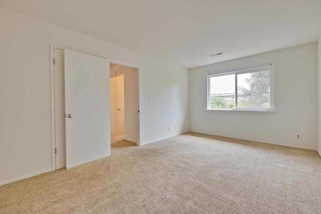 301 College Avenue, Palo Alto, CA 94306