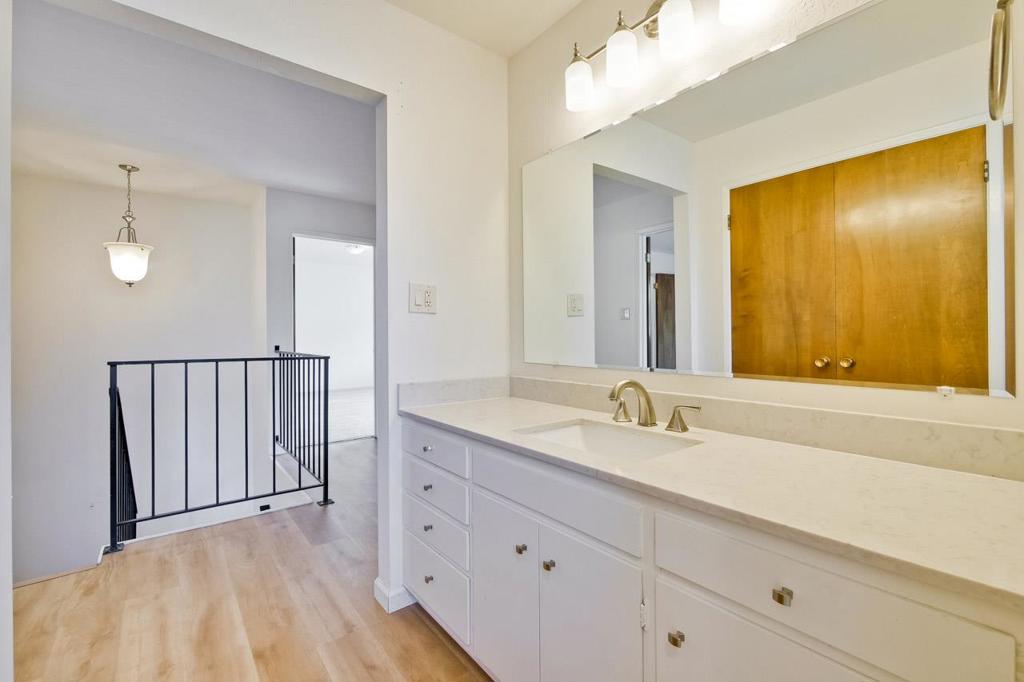 301 College Avenue, Palo Alto, CA 94306