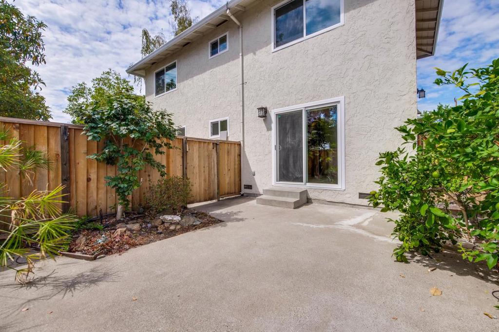 301 College Avenue, Palo Alto, CA 94306