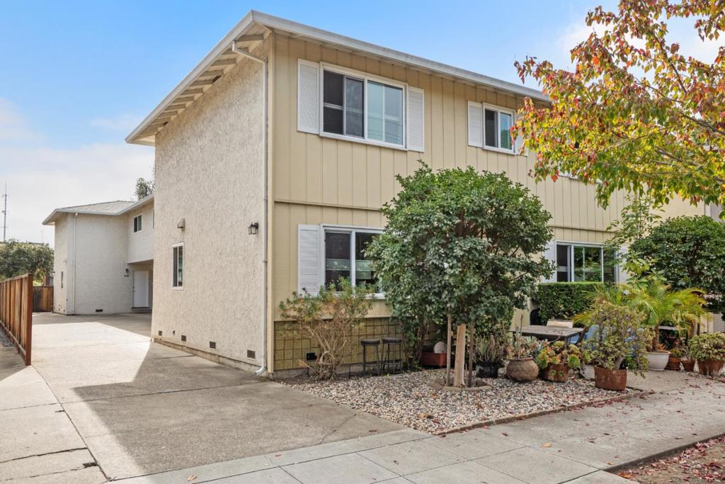 301 College Avenue, Palo Alto, CA 94306