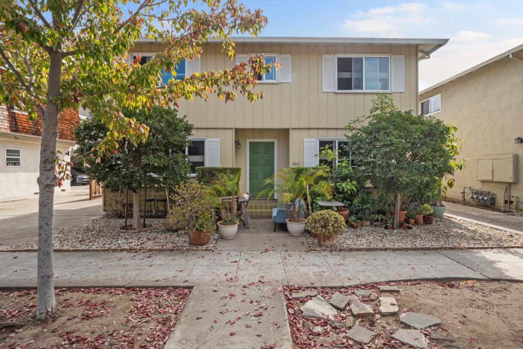301 College Avenue, Palo Alto, CA 94306