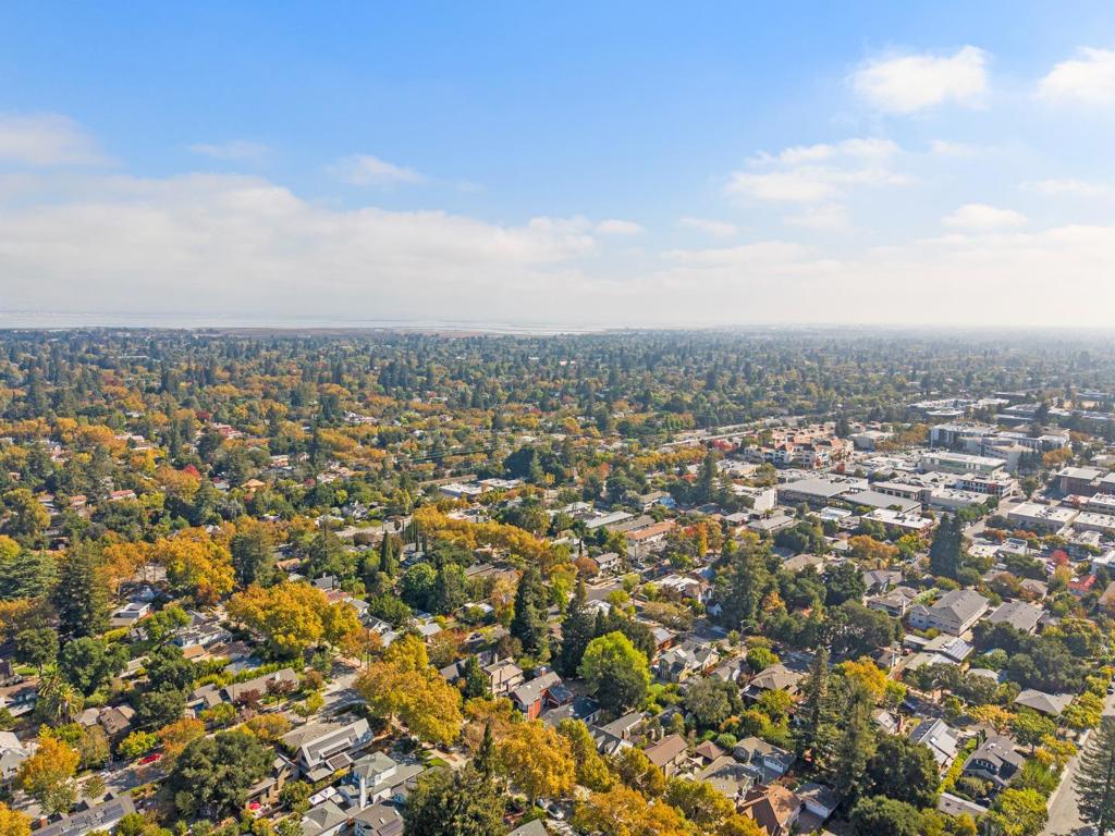 301 College Avenue, Palo Alto, CA 94306