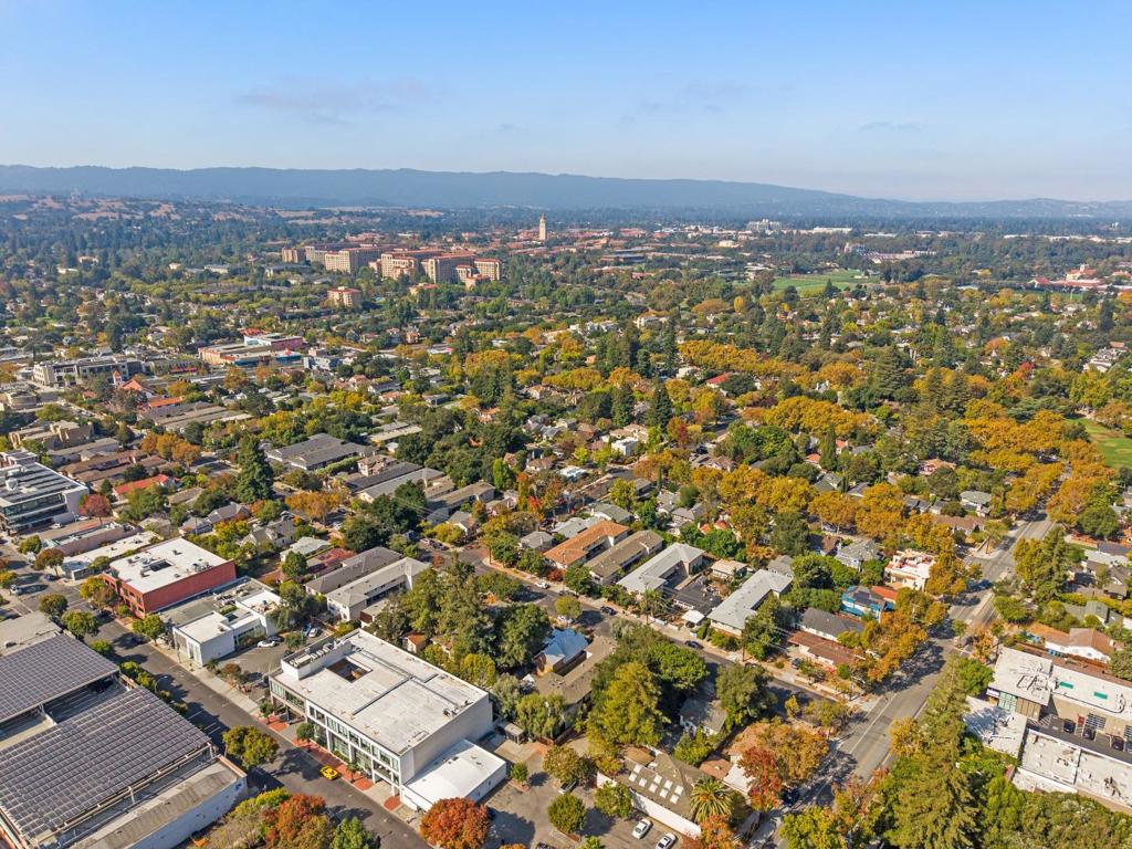 301 College Avenue, Palo Alto, CA 94306