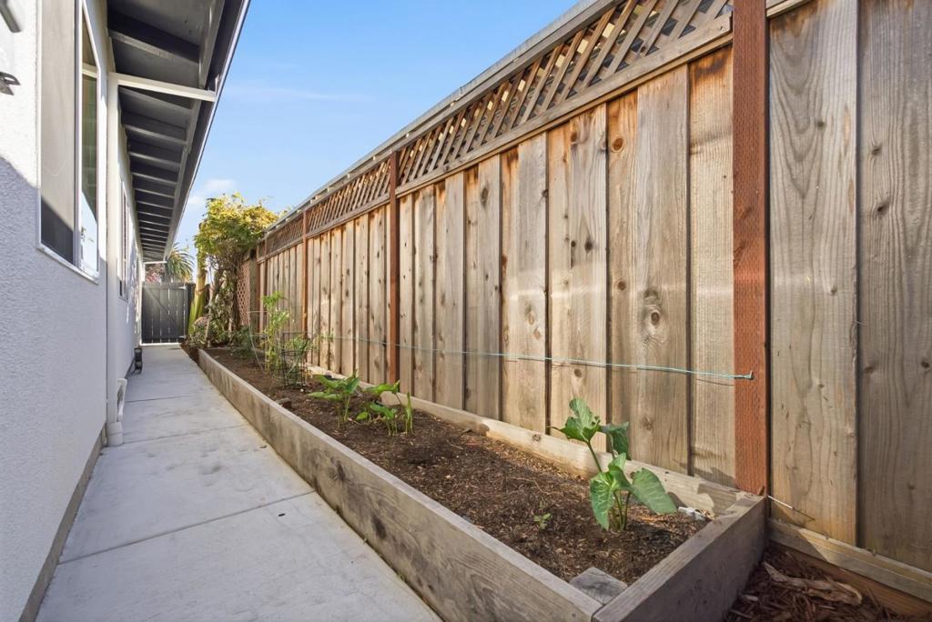 2532 Rose Way, Santa Clara, CA 95051