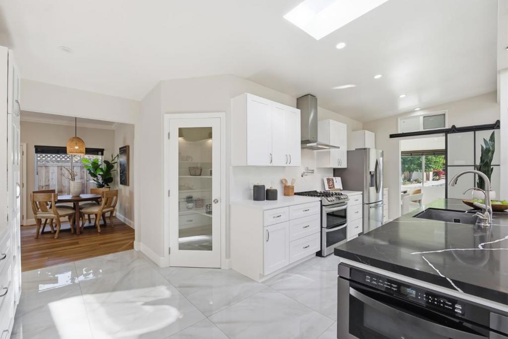 2532 Rose Way, Santa Clara, CA 95051