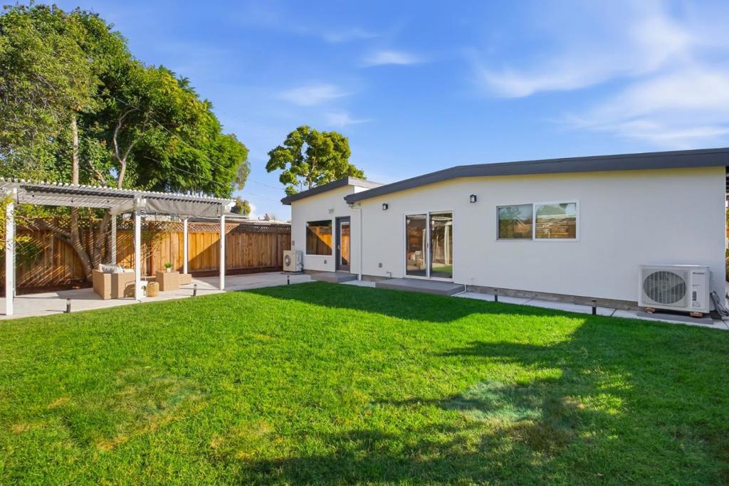 2532 Rose Way, Santa Clara, CA 95051