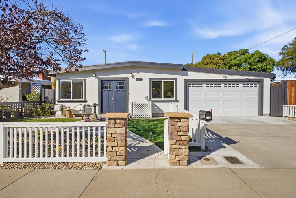 2532 Rose Way, Santa Clara, CA 95051