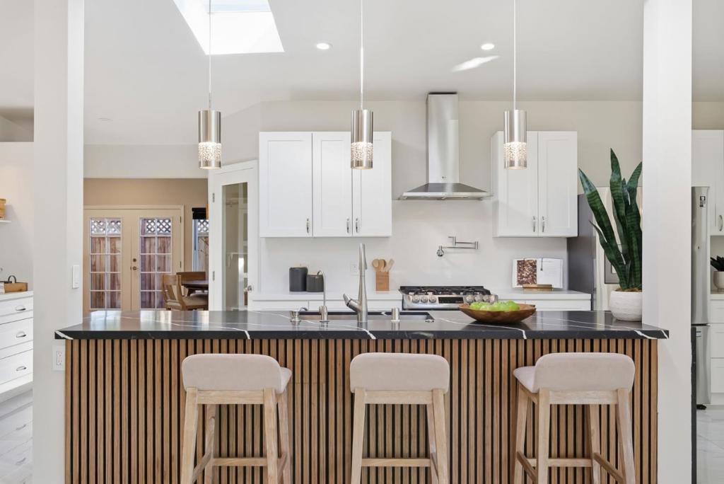 2532 Rose Way, Santa Clara, CA 95051