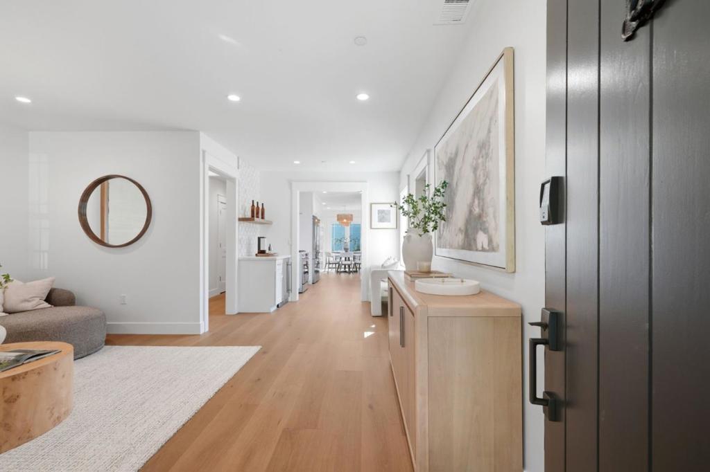 914 2nd Avenue, Redwood City, CA 94063 914 2nd Avenue, Redwood City, CA 94063