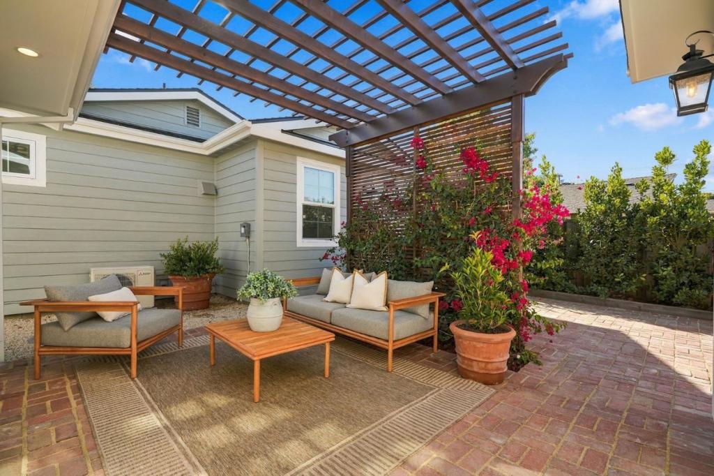 914 2nd Avenue, Redwood City, CA 94063
