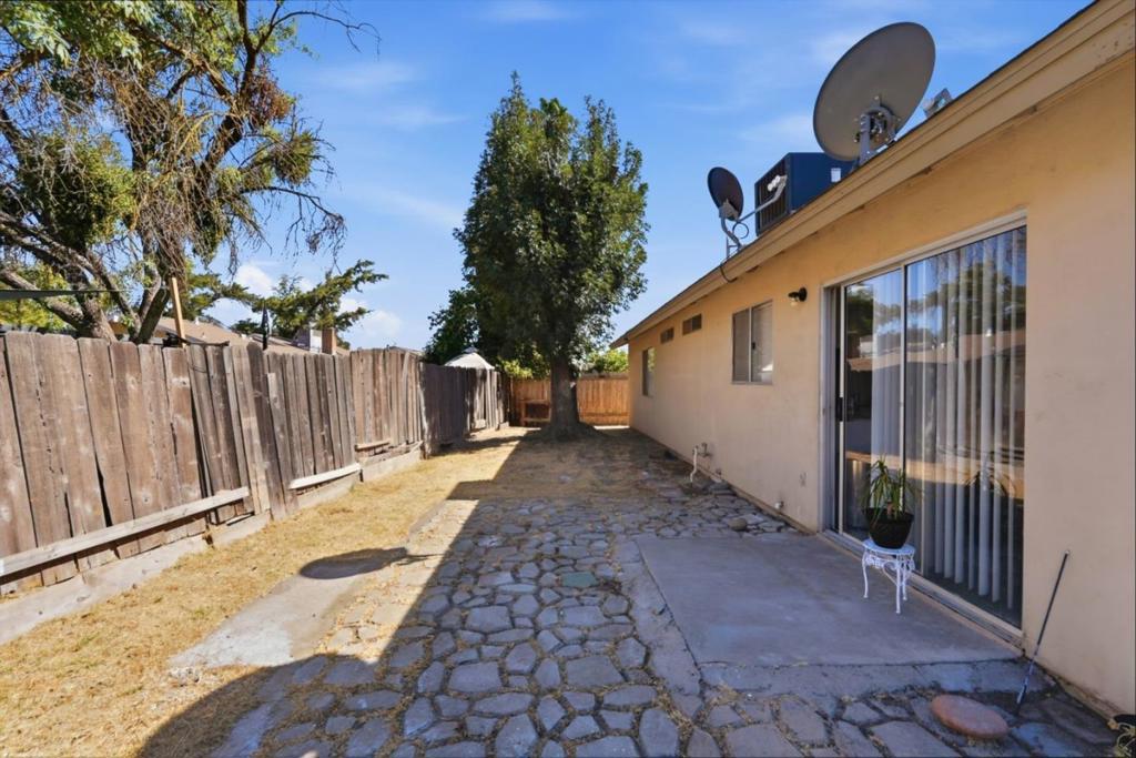 1551 Little Rock Court, Merced, CA 95348