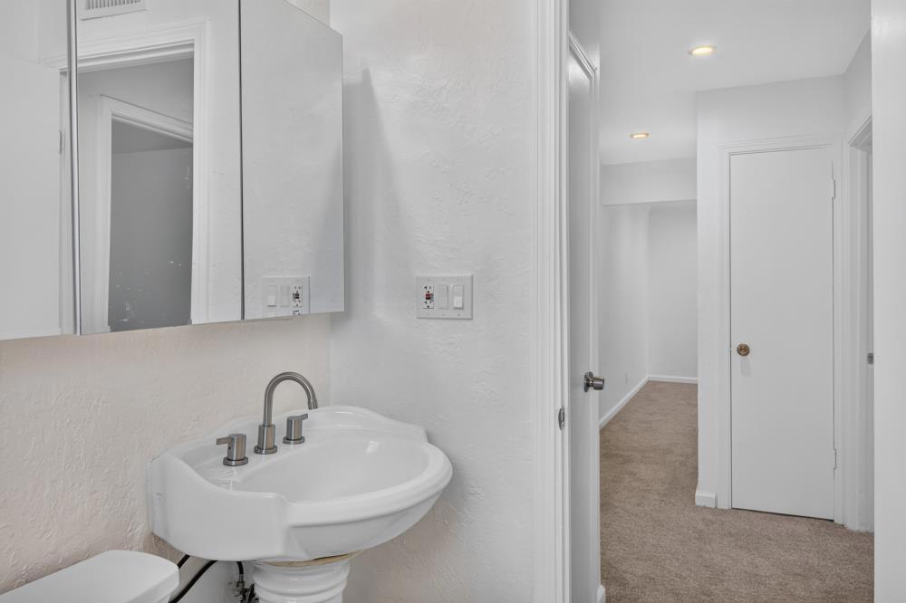 5948 Walerga Road, #4, Sacramento, CA 95842
