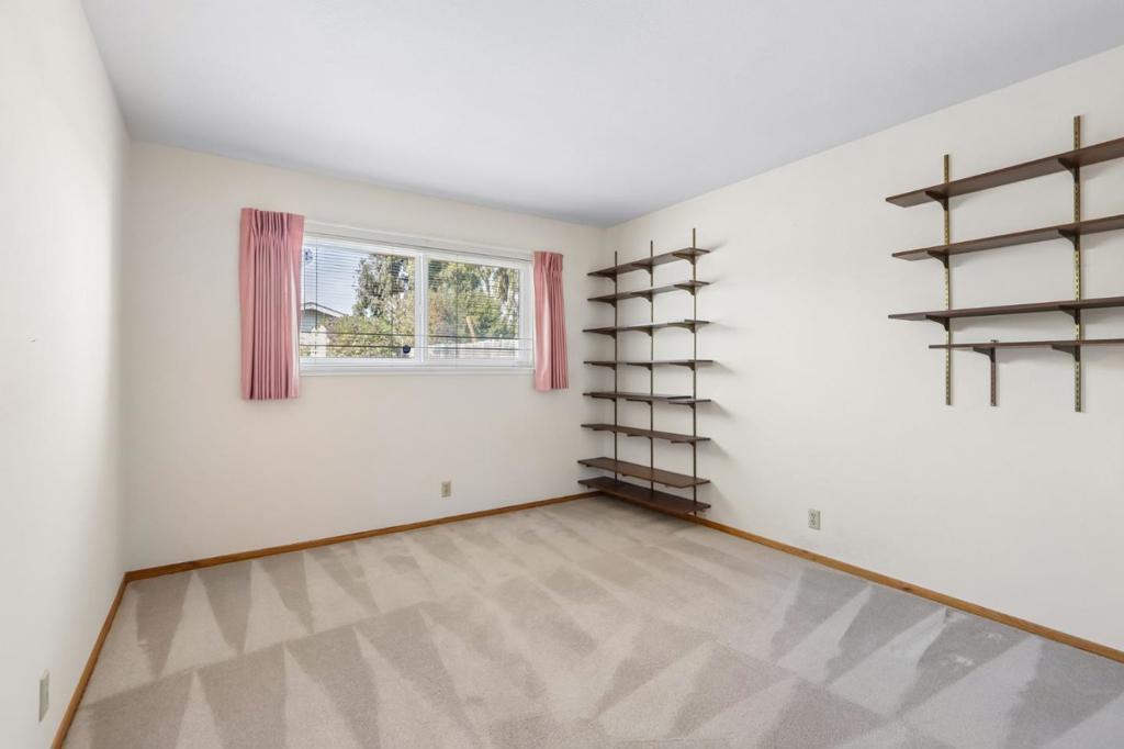 1485 Cherokee Drive, Salinas, CA 93906