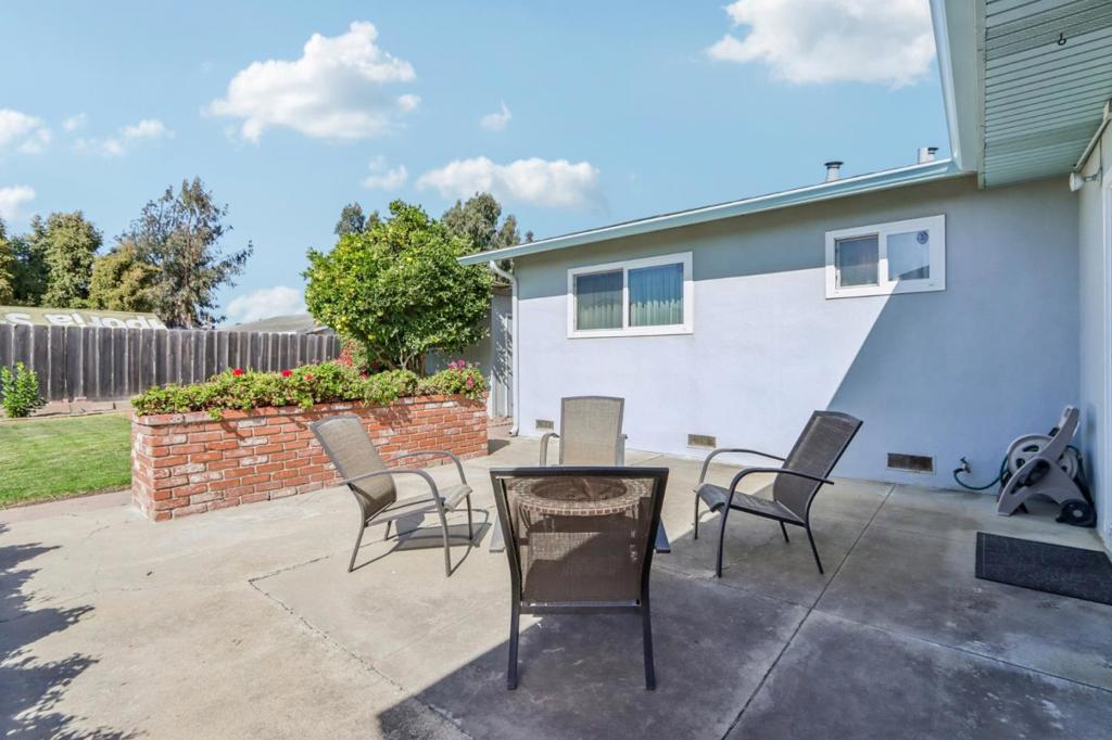 1485 Cherokee Drive, Salinas, CA 93906