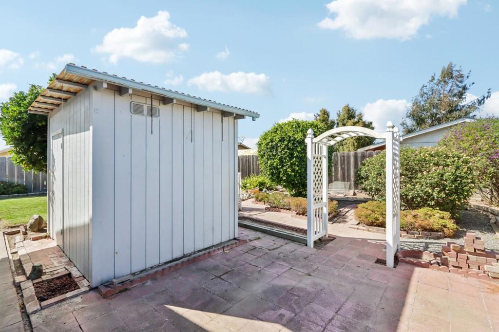 1485 Cherokee Drive, Salinas, CA 93906