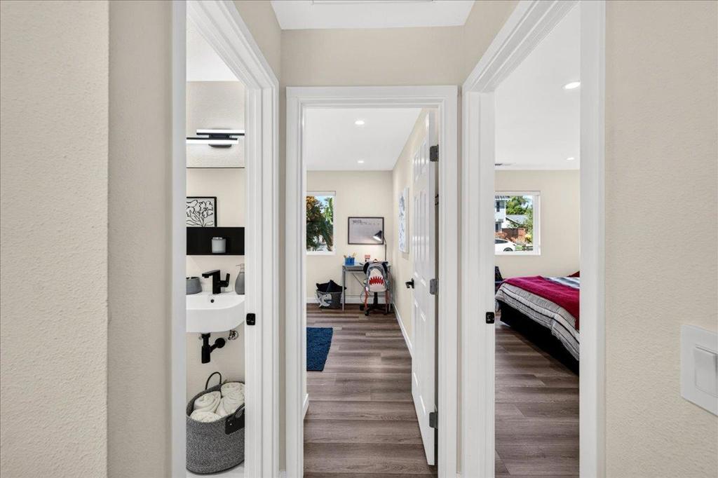 2057 El Capitan Avenue, Santa Clara, CA 95050