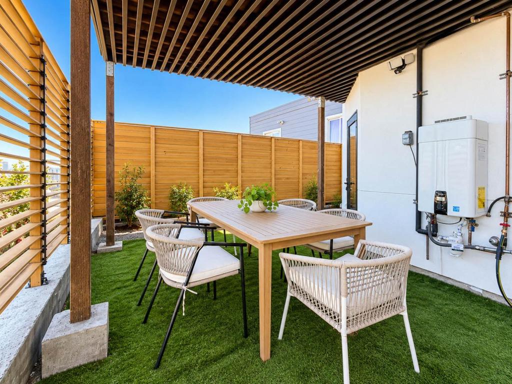 134 Athens Street, San Francisco, CA 94112