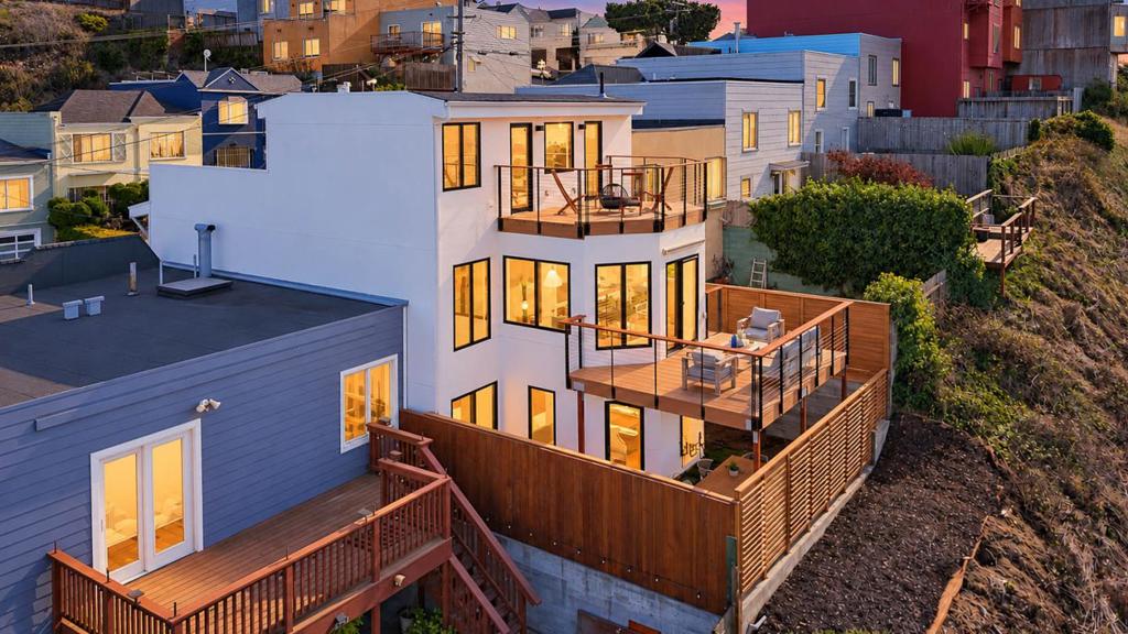 134 Athens Street, San Francisco, CA 94112