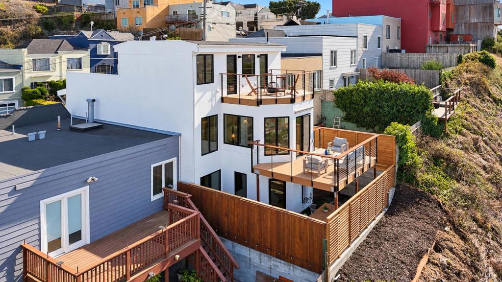 134 Athens Street, San Francisco, CA 94112
