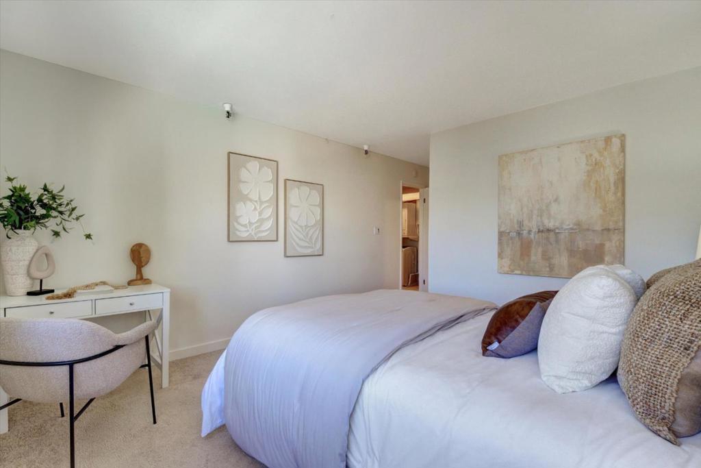 400 Ortega Avenue, #306B, Mountain View, CA 94040