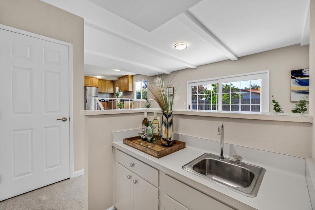 163 Rodrigues Avenue, Milpitas, CA 95035
