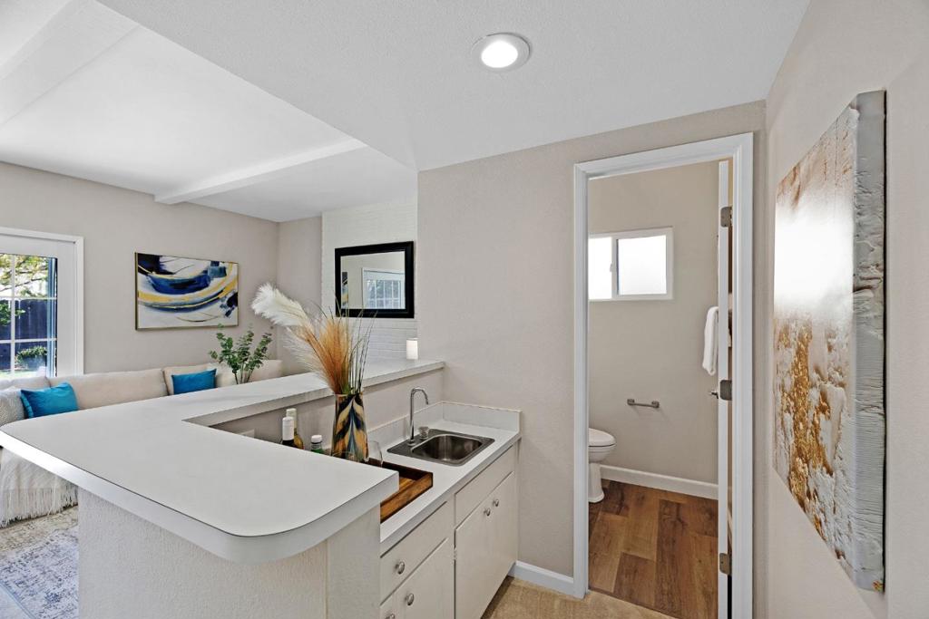 163 Rodrigues Avenue, Milpitas, CA 95035