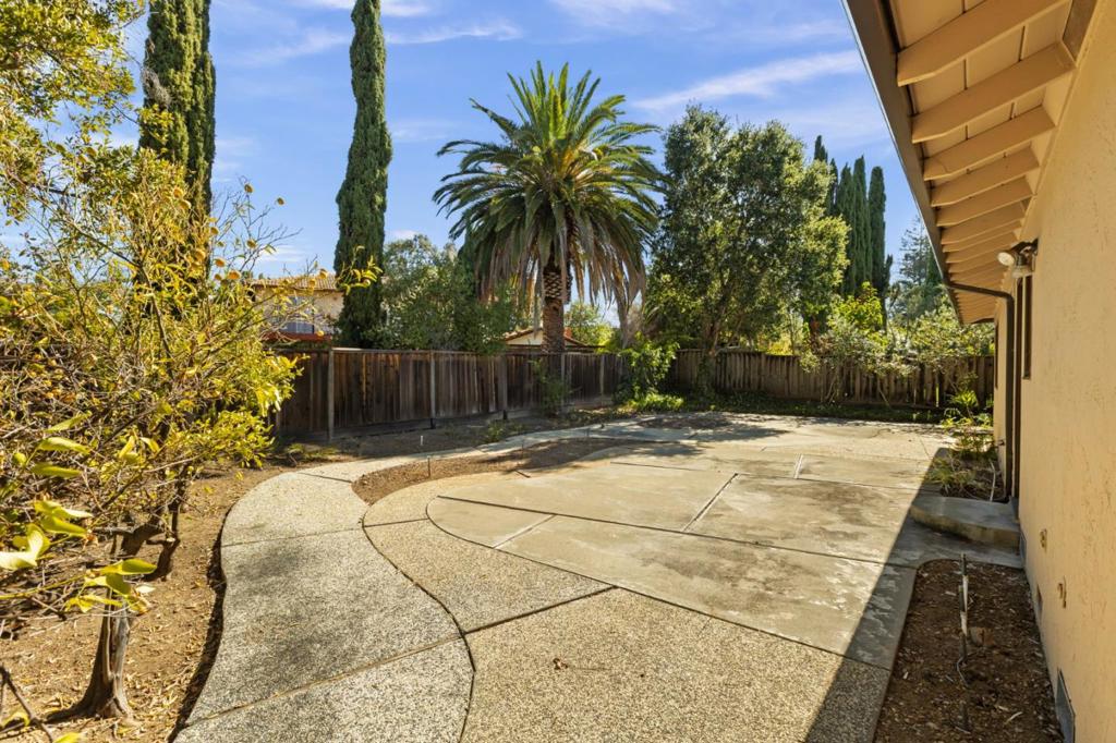 13158 Stewart Court, Saratoga, CA 95070
