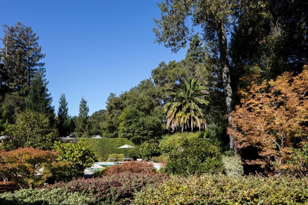 27 Catalpa Drive, Atherton, CA 94027